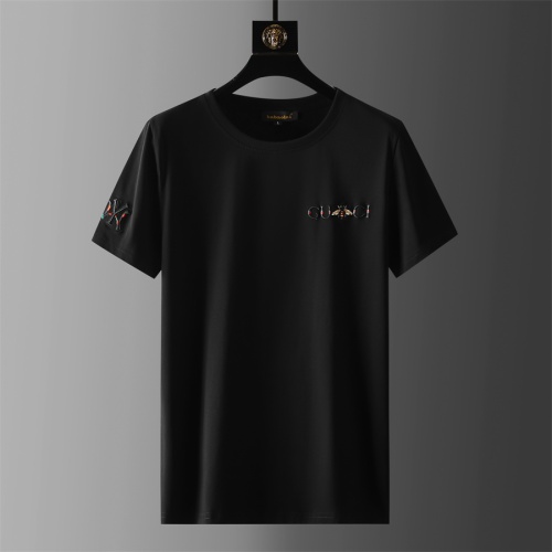 Replica Gucci Tracksuits Short Sleeved For Men #1211518 $68.00 USD for Wholesale