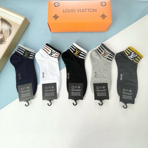 Replica Louis Vuitton LV Socks #1212750 $27.00 USD for Wholesale