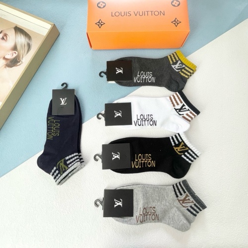 Replica Louis Vuitton LV Socks #1212750 $27.00 USD for Wholesale