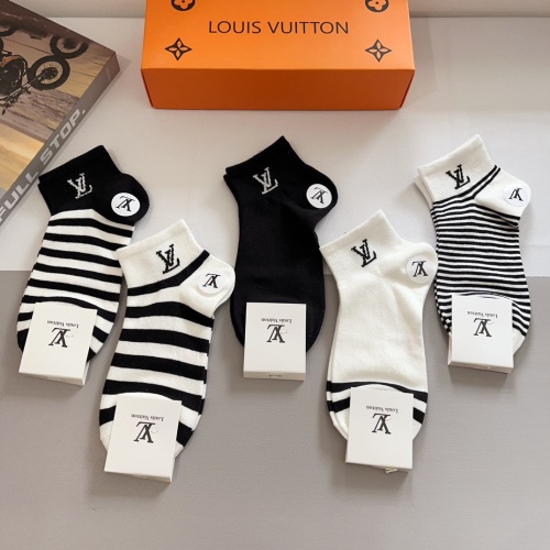 Replica Louis Vuitton LV Socks #1212758 $27.00 USD for Wholesale