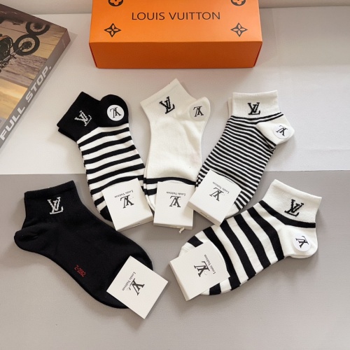 Replica Louis Vuitton LV Socks #1212758 $27.00 USD for Wholesale