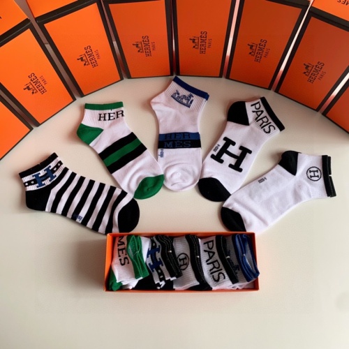 Replica Hermes Socks #1212775 $27.00 USD for Wholesale