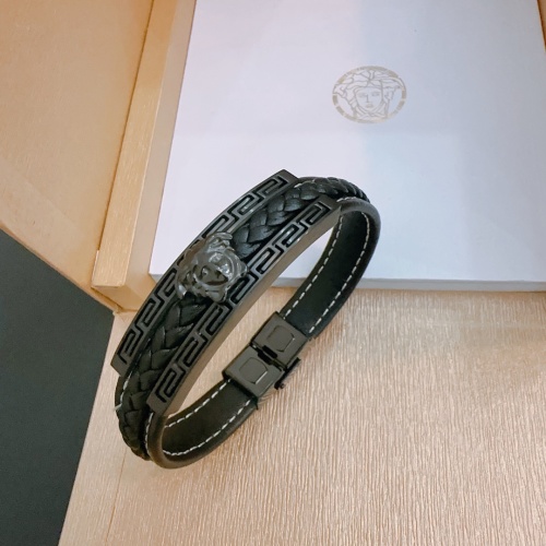 Versace Bracelets #1214882 $52.00 USD, Wholesale Replica Versace Bracelets