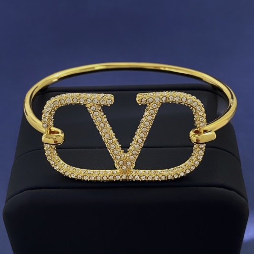 Valentino Bracelets #1214934 $32.00 USD, Wholesale Replica Valentino Bracelets