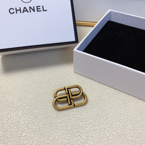 Balenciaga Brooches #1215049 $25.00 USD, Wholesale Replica Balenciaga Brooches