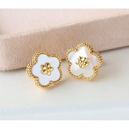 Van Cleef &amp; Arpels Earrings For Women #1215418 $32.00 USD, Wholesale Replica Van Cleef &amp; Arpels Earrings