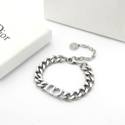 Christian Dior Bracelets #1215668 $29.00 USD, Wholesale Replica Christian Dior Bracelets