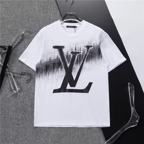 Replica Louis Vuitton LV Tracksuits Short Sleeved For Men #1218898 $48.00 USD for Wholesale