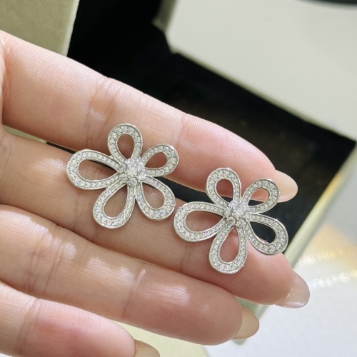 Replica Van Cleef & Arpels Earrings For Women #1219211 $56.00 USD for Wholesale