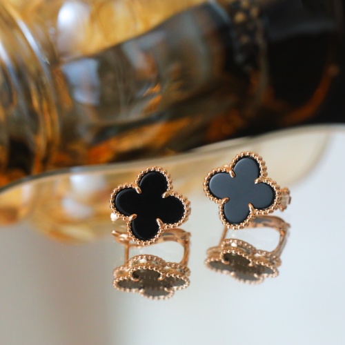 Replica Van Cleef & Arpels Earrings For Women #1219389 $52.00 USD for Wholesale