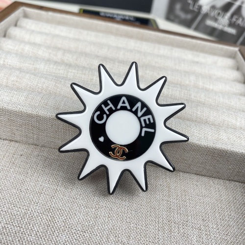 Chanel Brooches For Women #1219888 $40.00 USD, Wholesale Replica Chanel Brooches