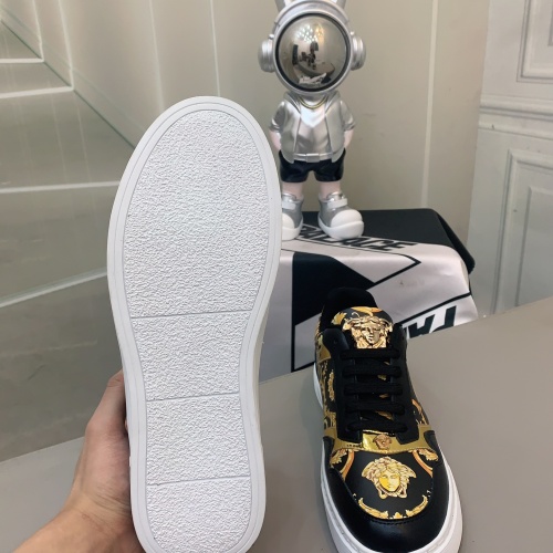 Replica Versace Casual Shoes For Men #1220434 $72.00 USD for Wholesale