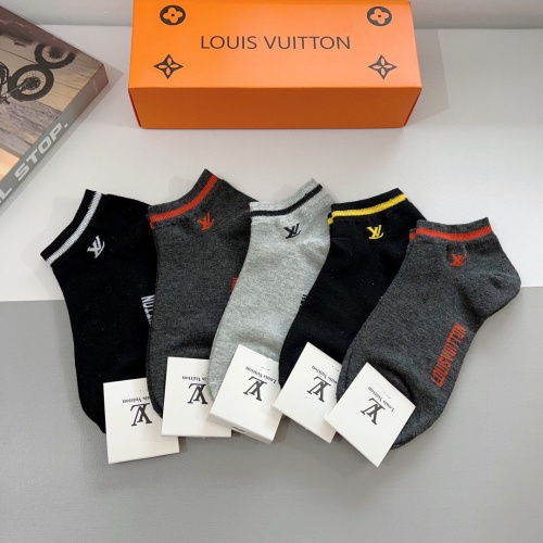 Replica Louis Vuitton LV Socks #1221960 $27.00 USD for Wholesale