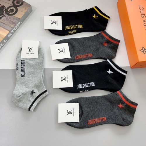 Replica Louis Vuitton LV Socks #1221960 $27.00 USD for Wholesale