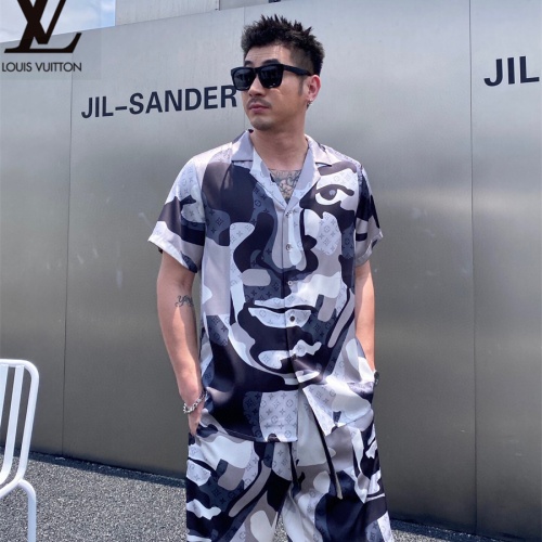 Replica Louis Vuitton LV Tracksuits Short Sleeved For Men #1222558 $72.00 USD for Wholesale