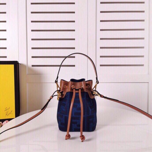 Fendi AAA Quality Messenger Bags For Women #1223322 $88.00 USD, Wholesale Replica Fendi AAA Messenger Bags