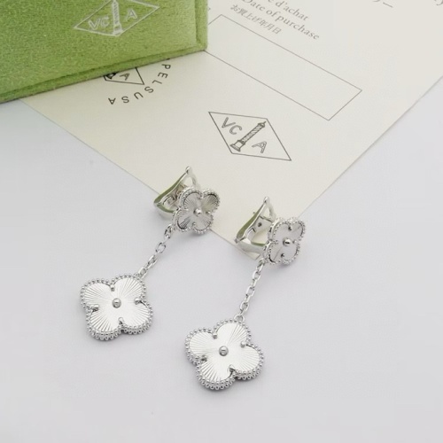 Van Cleef &amp; Arpels Earrings For Women #1223606 $34.00 USD, Wholesale Replica Van Cleef &amp; Arpels Earrings