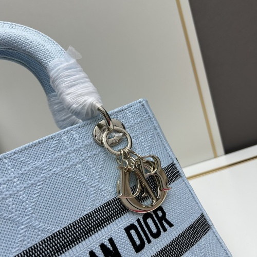 Replica Christian Dior AAA Quality Handbags For Women #1223809 $122.00 USD for Wholesale