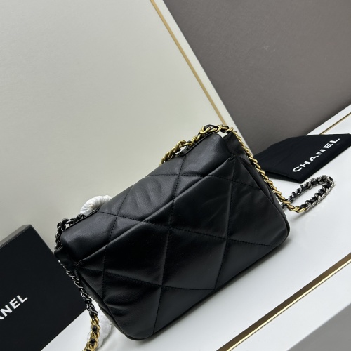 Replica Chanel AAA Quality Messenger Bags For Women #1224044 $96.00 USD for Wholesale