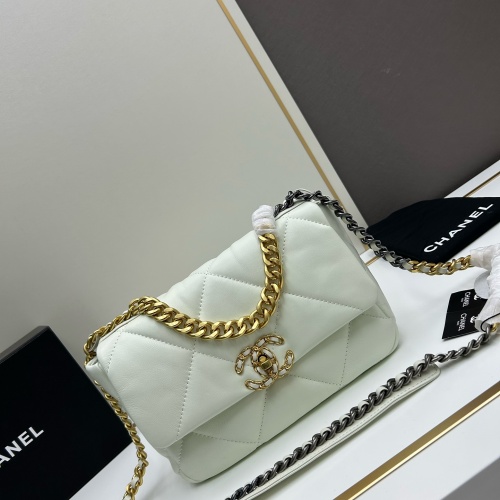 Chanel AAA Quality Messenger Bags For Women #1224045 $96.00 USD, Wholesale Replica Chanel AAA Messenger Bags