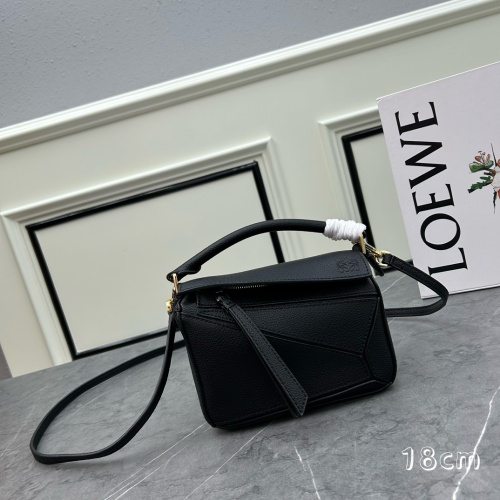 LOEWE AAA Quality Messenger Bags For Women #1225847 $105.00 USD, Wholesale Replica LOEWE AAA Messenger Bags