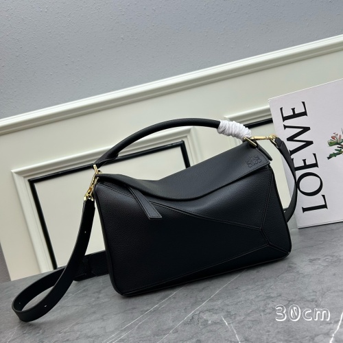 LOEWE AAA Quality Messenger Bags For Women #1225862 $135.00 USD, Wholesale Replica LOEWE AAA Messenger Bags