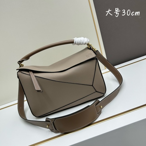 LOEWE AAA Quality Messenger Bags For Women #1225874 $135.00 USD, Wholesale Replica LOEWE AAA Messenger Bags