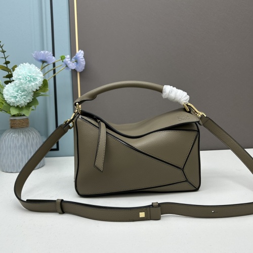 LOEWE AAA Quality Messenger Bags For Women #1225894 $128.00 USD, Wholesale Replica LOEWE AAA Messenger Bags