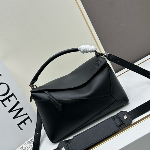 LOEWE AAA Quality Messenger Bags For Women #1225906 $165.00 USD, Wholesale Replica LOEWE AAA Messenger Bags