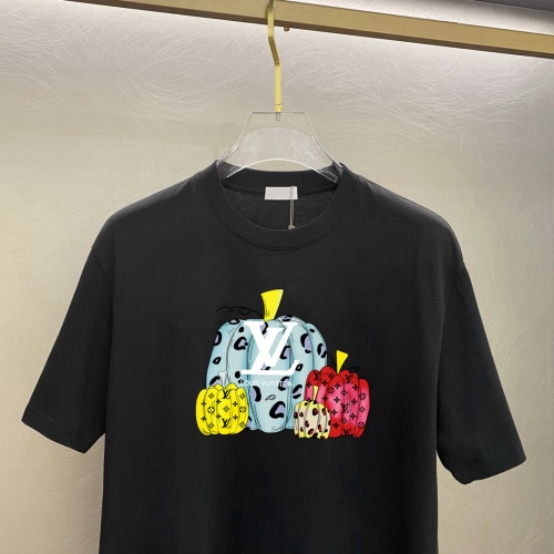 Replica Louis Vuitton LV T-Shirts Short Sleeved For Unisex #1226822 $25.00 USD for Wholesale