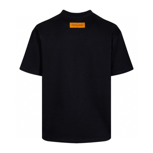 Replica Louis Vuitton LV T-Shirts Short Sleeved For Unisex #1228865 $39.00 USD for Wholesale