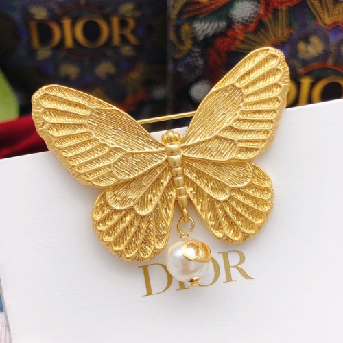 Christian Dior Brooches For Women #1229355 $29.00 USD, Wholesale Replica Christian Dior Brooches