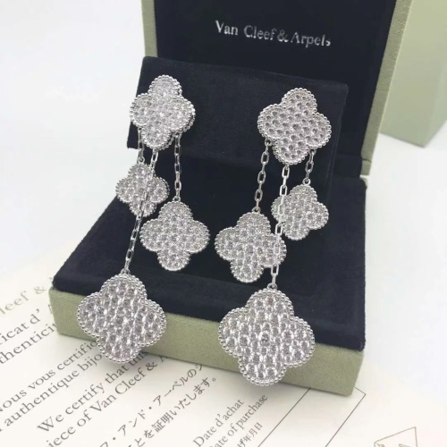 Van Cleef &amp; Arpels Earrings For Women #1229466 $39.00 USD, Wholesale Replica Van Cleef &amp; Arpels Earrings