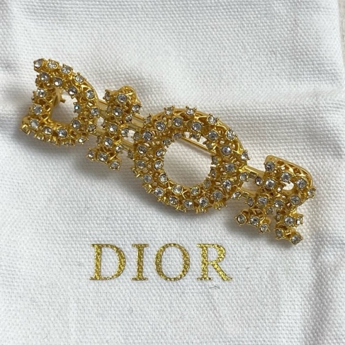 Replica Christian Dior Brooches For Women #1229735 $36.00 USD for Wholesale