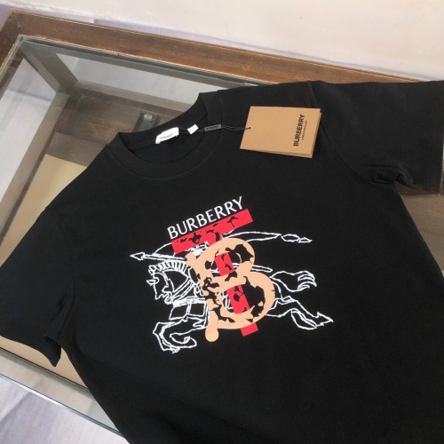 Replica Burberry T-Shirts Short Sleeved For Unisex #1229859 $42.00 USD for Wholesale