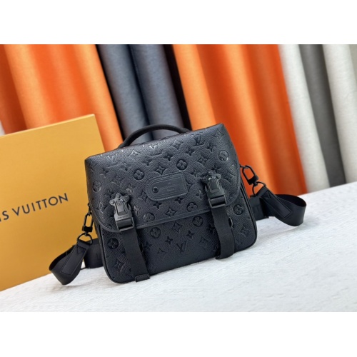 Louis Vuitton AAA Man Messenger Bags #1230399 $68.00 USD, Wholesale Replica Louis Vuitton AAA Man Messenger Bags