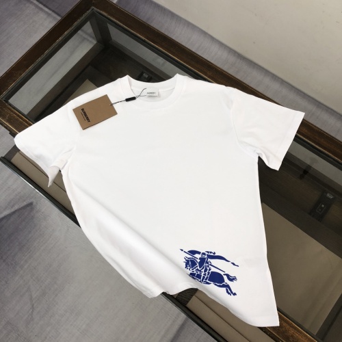 Burberry T-Shirts Short Sleeved For Unisex #1231526 $40.00 USD, Wholesale Replica Burberry T-Shirts