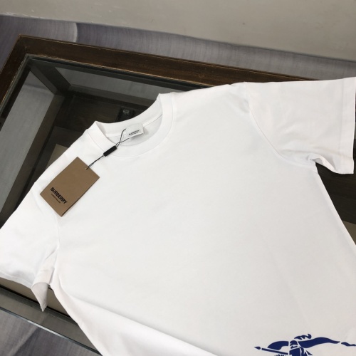 Replica Burberry T-Shirts Short Sleeved For Unisex #1231526 $40.00 USD for Wholesale