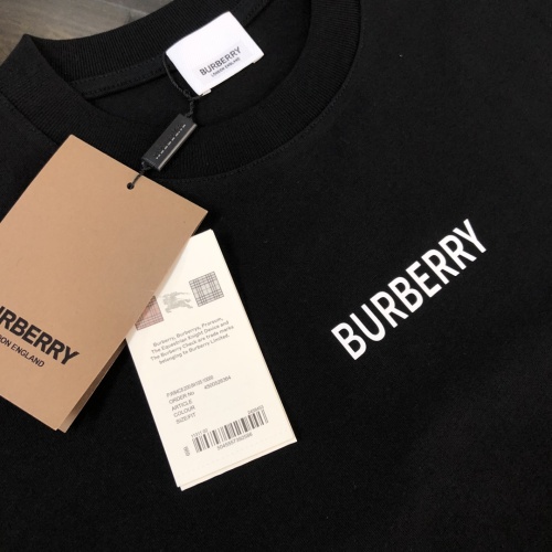 Replica Burberry T-Shirts Short Sleeved For Unisex #1231533 $40.00 USD for Wholesale