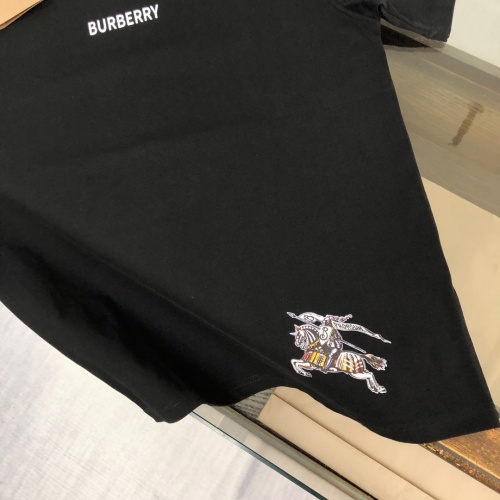 Replica Burberry T-Shirts Short Sleeved For Unisex #1231533 $40.00 USD for Wholesale