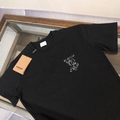 Replica Burberry T-Shirts Short Sleeved For Unisex #1231537 $40.00 USD for Wholesale