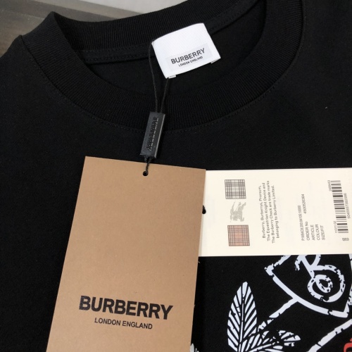 Replica Burberry T-Shirts Short Sleeved For Unisex #1231540 $40.00 USD for Wholesale