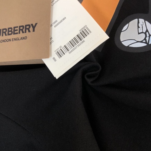 Replica Burberry T-Shirts Short Sleeved For Unisex #1231542 $40.00 USD for Wholesale