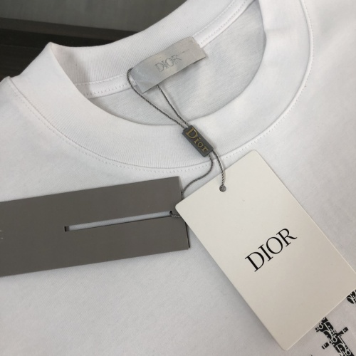 Replica Christian Dior T-Shirts Short Sleeved For Unisex #1231570 $40.00 USD for Wholesale