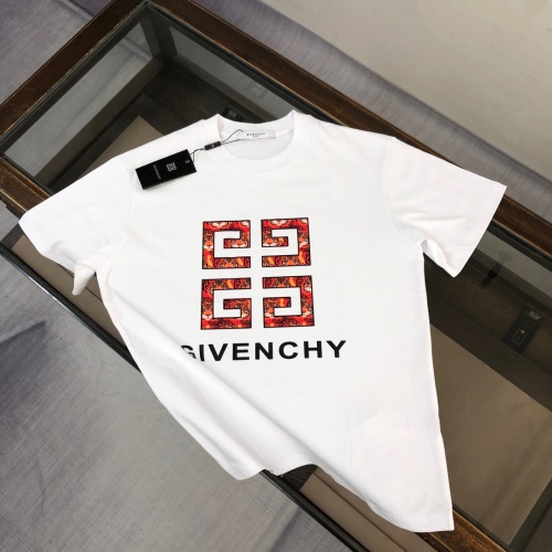 Givenchy T-Shirts Short Sleeved For Unisex #1231589 $40.00 USD, Wholesale Replica Givenchy T-Shirts