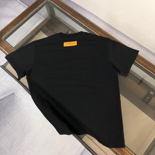 Replica Louis Vuitton LV T-Shirts Short Sleeved For Unisex #1231611 $40.00 USD for Wholesale