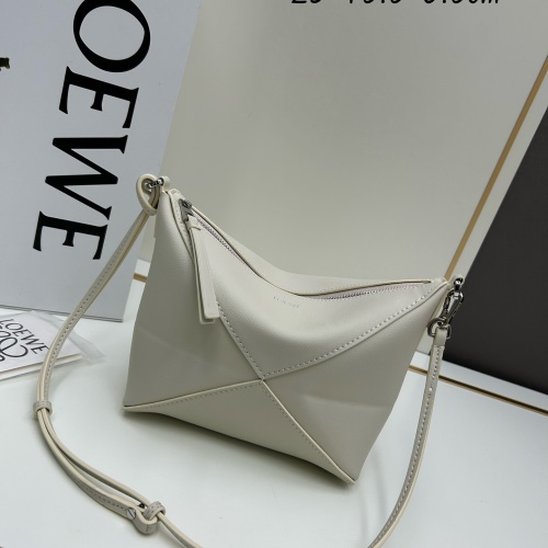 LOEWE AAA Quality Messenger Bags For Women #1232846 $140.00 USD, Wholesale Replica LOEWE AAA Messenger Bags