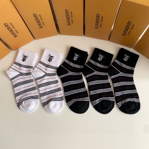 Burberry Socks #1232972 $27.00 USD, Wholesale Replica Burberry Socks