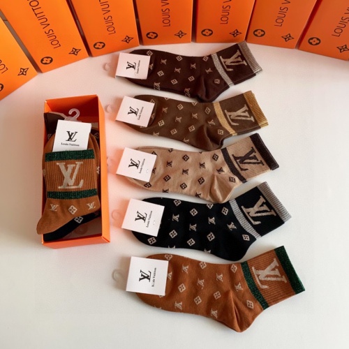 Replica Louis Vuitton LV Socks #1233017 $27.00 USD for Wholesale