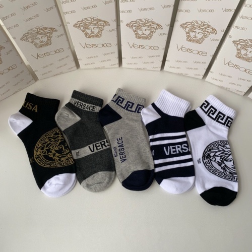 Versace Socks #1233456 $27.00 USD, Wholesale Replica Versace Socks